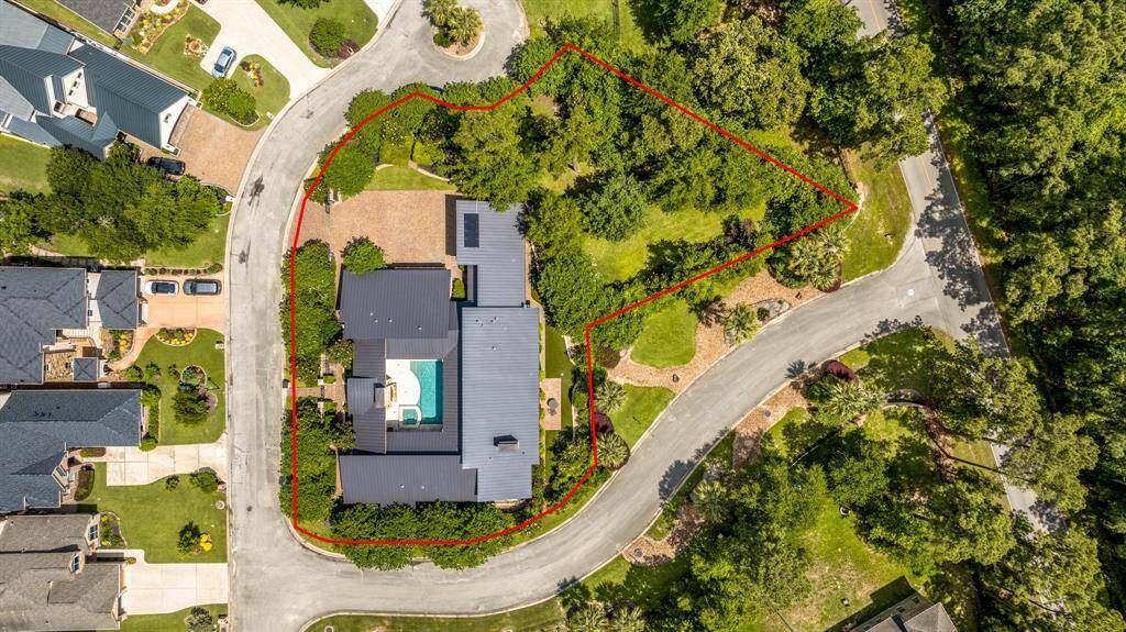 Approximate footprint of this beautiful property!