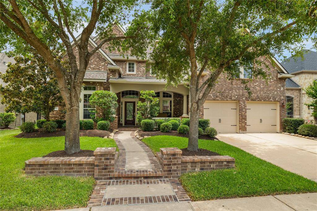 Welcome to Morgans Lake Dr! This stunning 5-bedroom home is nestled in the highly sought-after community of Bridgeland, offering peaceful lake views, mature landscaping, and timeless curb appeal. Zoned to top-rated schools in the exemplary Cy-Fair ISD, this home combines luxury living with everyday convenience.