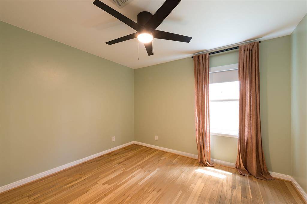 Third bedroom for even more space.