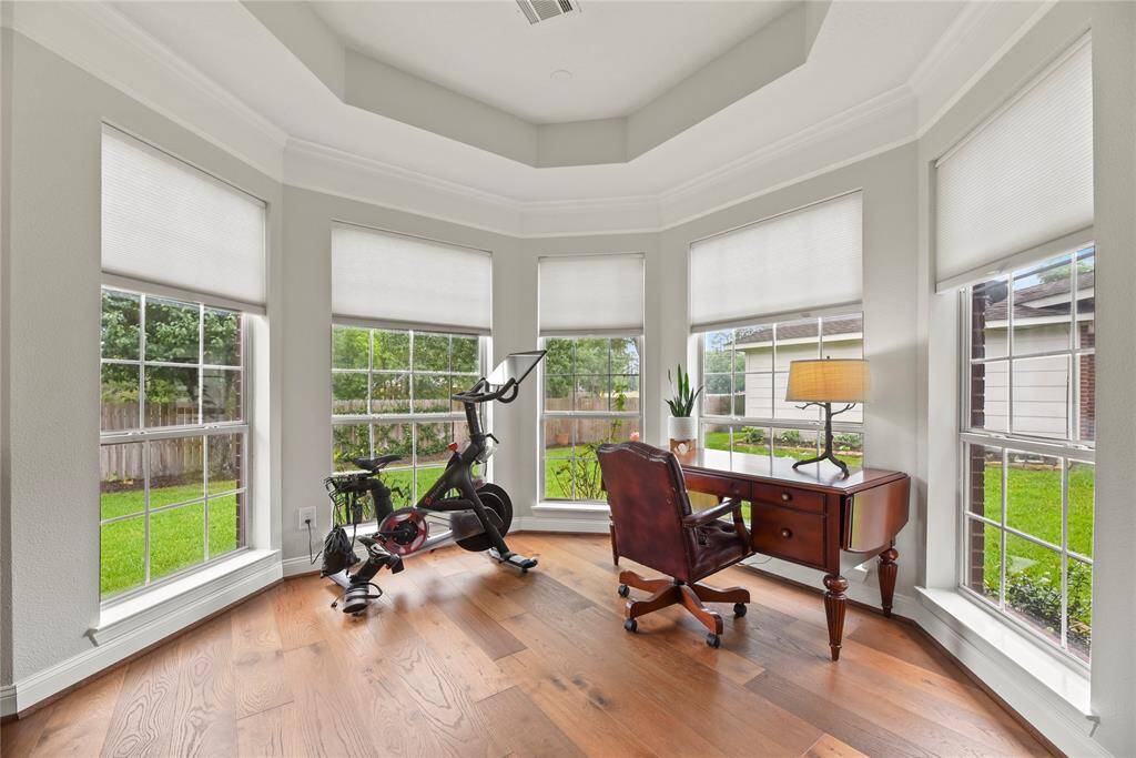 Extra space to work or exercise!