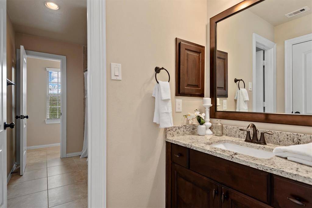 Vanity area for another bedroom.