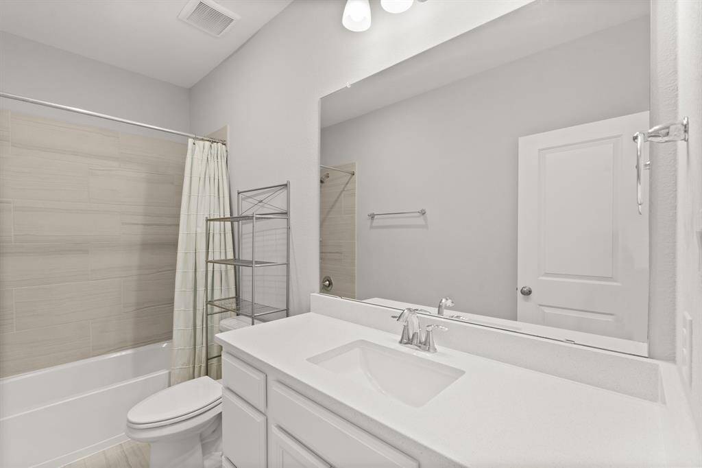 Full bathroom upstairs