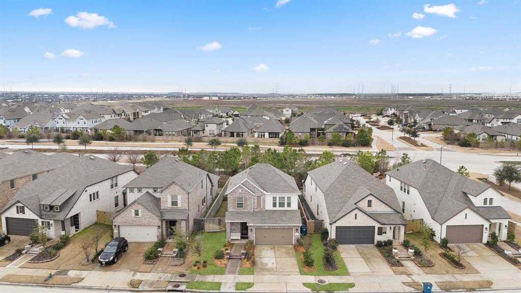 Ariel view of the immediate neighbors