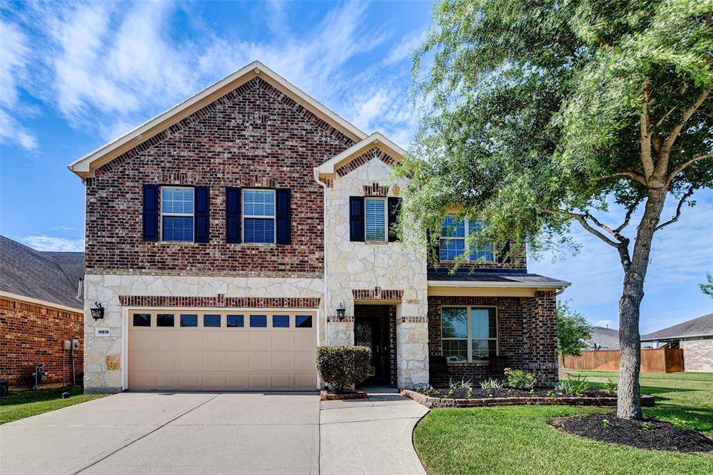 Gorgeous curb appeal