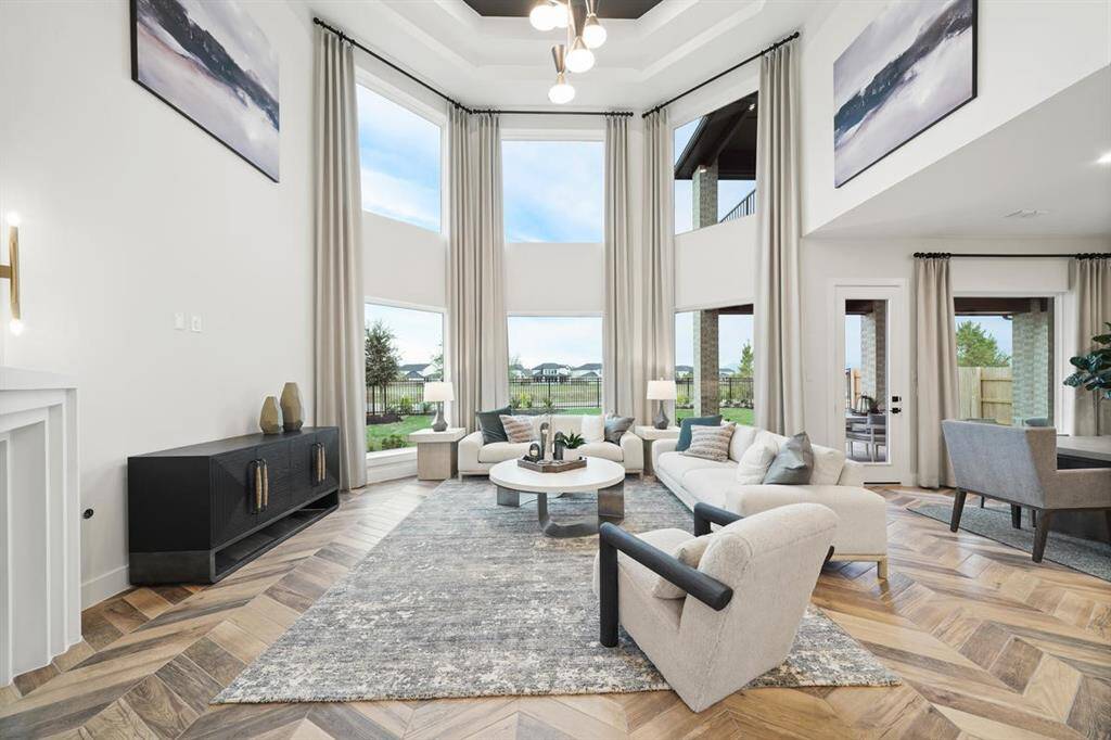 REPRESENTATIVE PHOTO: Colors and options vary. Confirm options and selections with onsite Community Sales Manager.