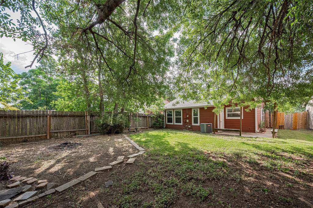Spacious Backyard