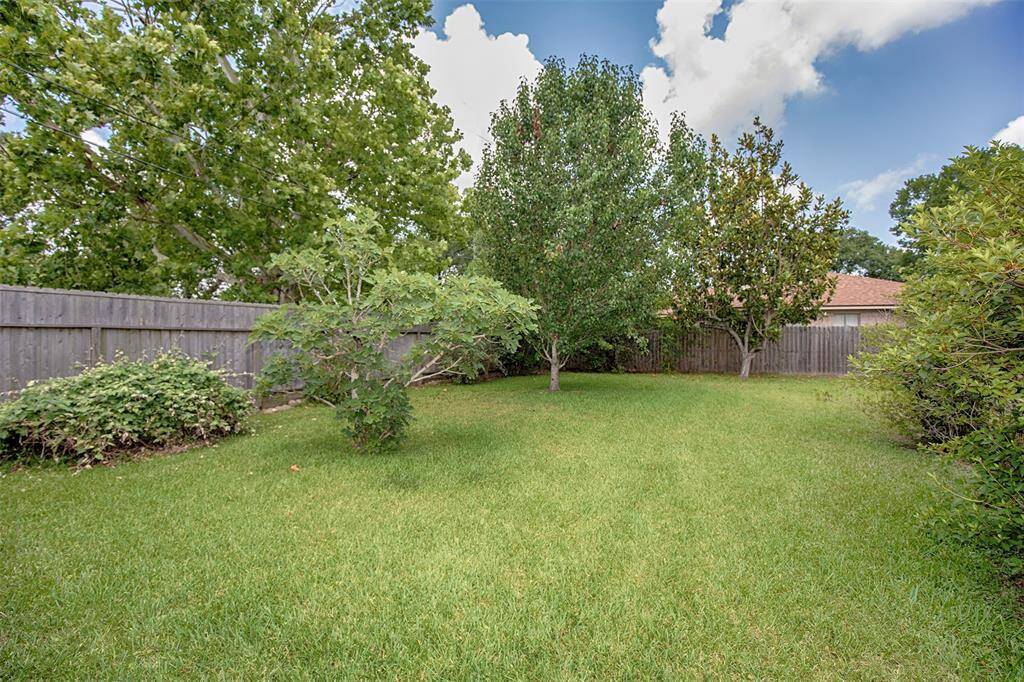 Gorgeous backyard with enough space for a garden.