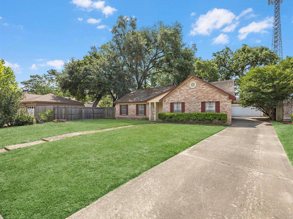 Large beautiful lot ready for you to call home.