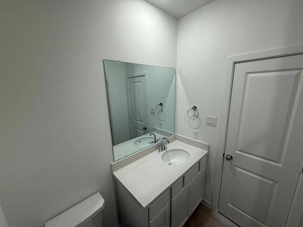 Bedroom (downstairs)