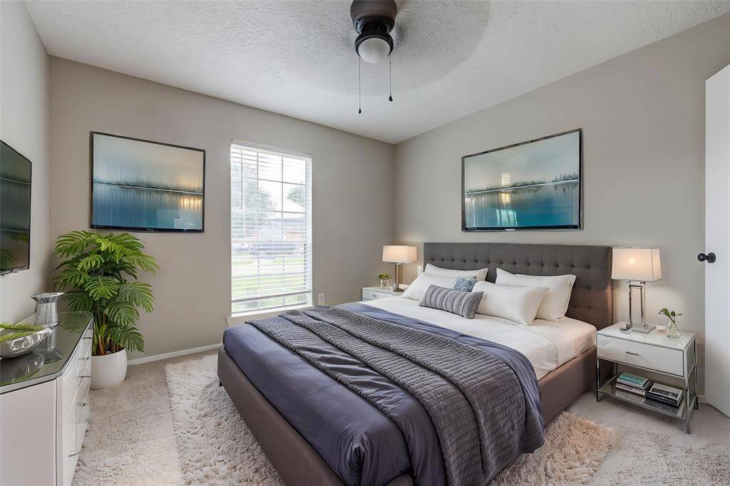Virtual Staging of the second bedroom