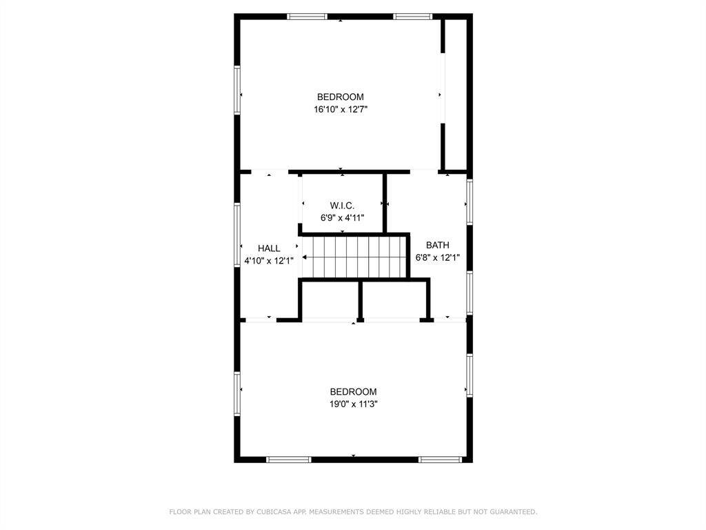 Second floor. Dimensions are approximate.