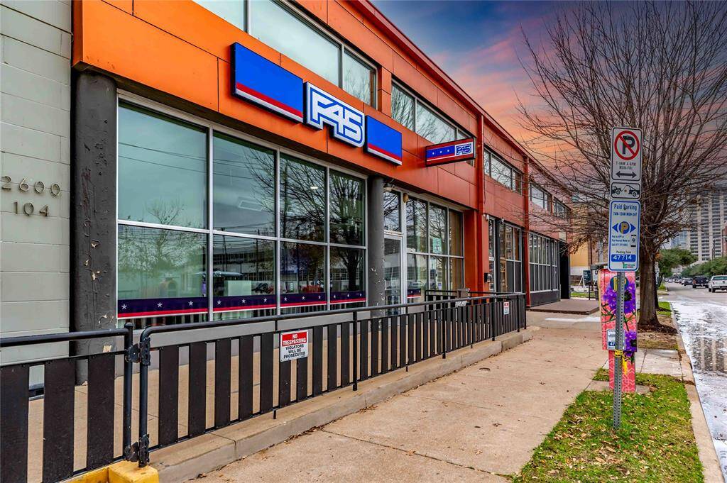 Short Walk To Many Wellness/Fitness Facilities