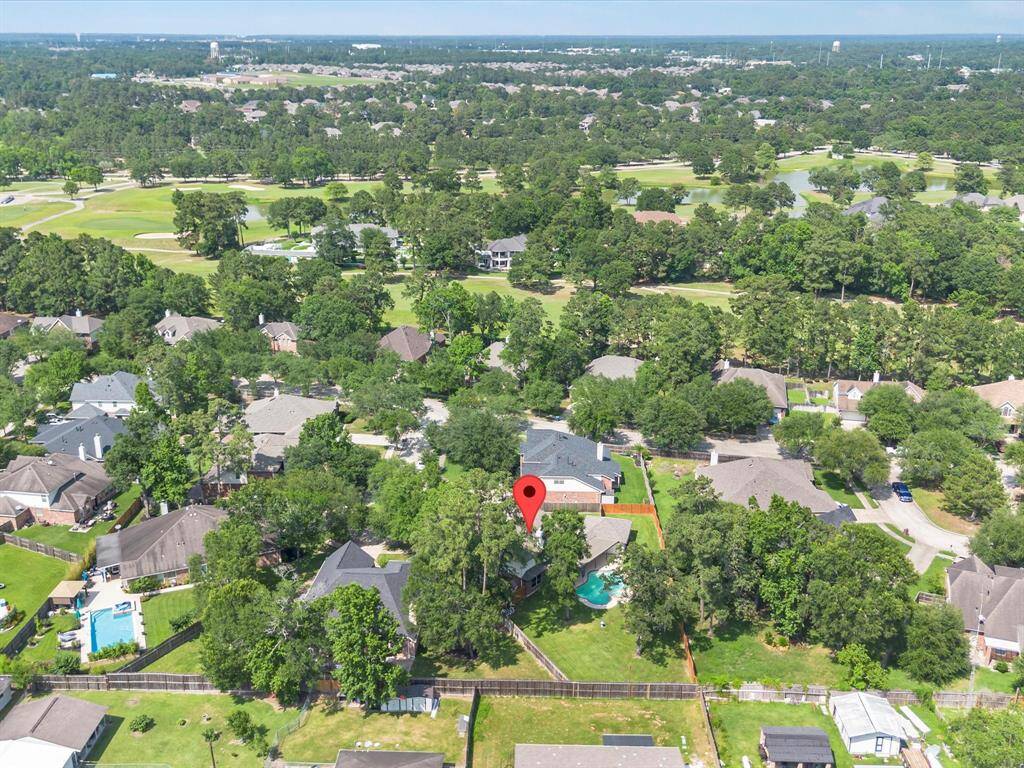 You'll enjoy the community and all it's close to in the Kingwood area