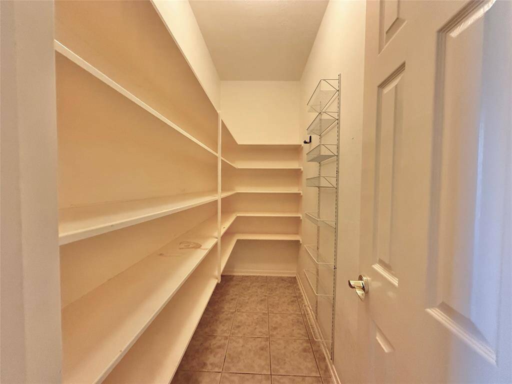 Large Walk-in Pantry