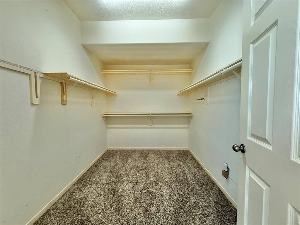 Large Walk-in Closet