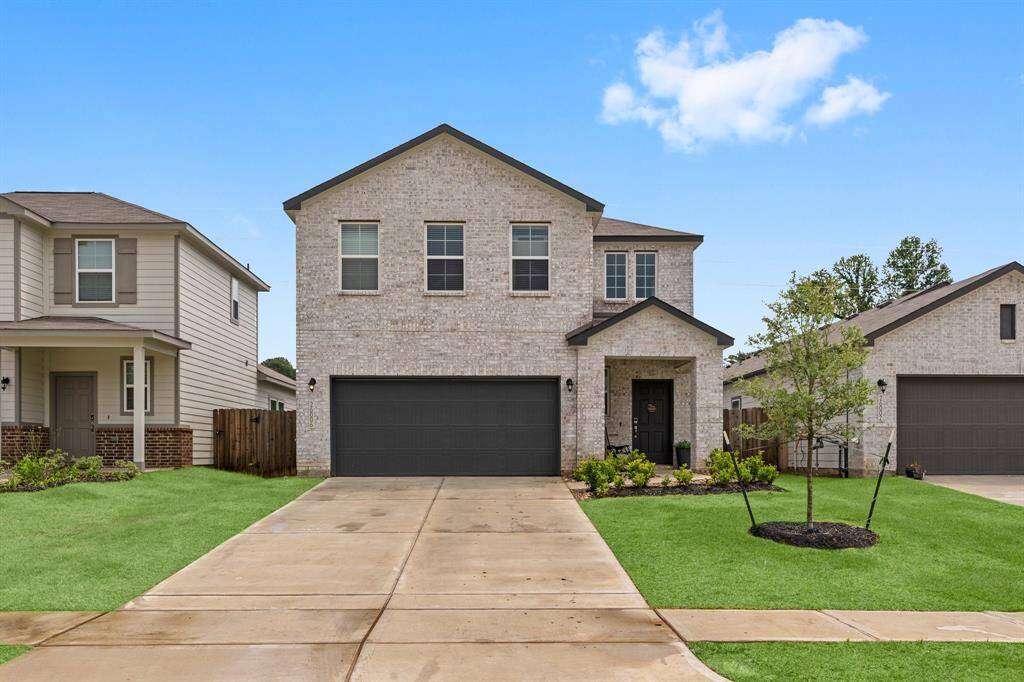 ***PHOTOS OF HOME STAGED IN PREVIOUS LISTING***