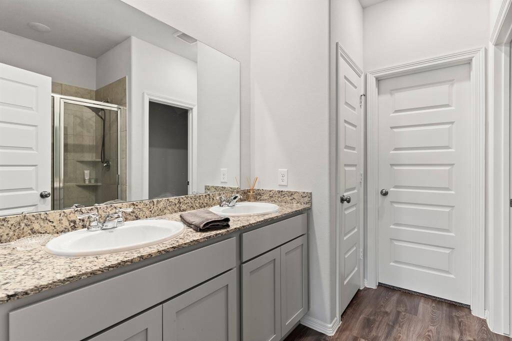 ***PHOTOS OF HOME STAGED IN PREVIOUS LISTING***
