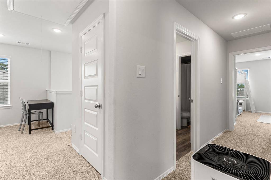 ***PHOTOS OF HOME STAGED IN PREVIOUS LISTING***