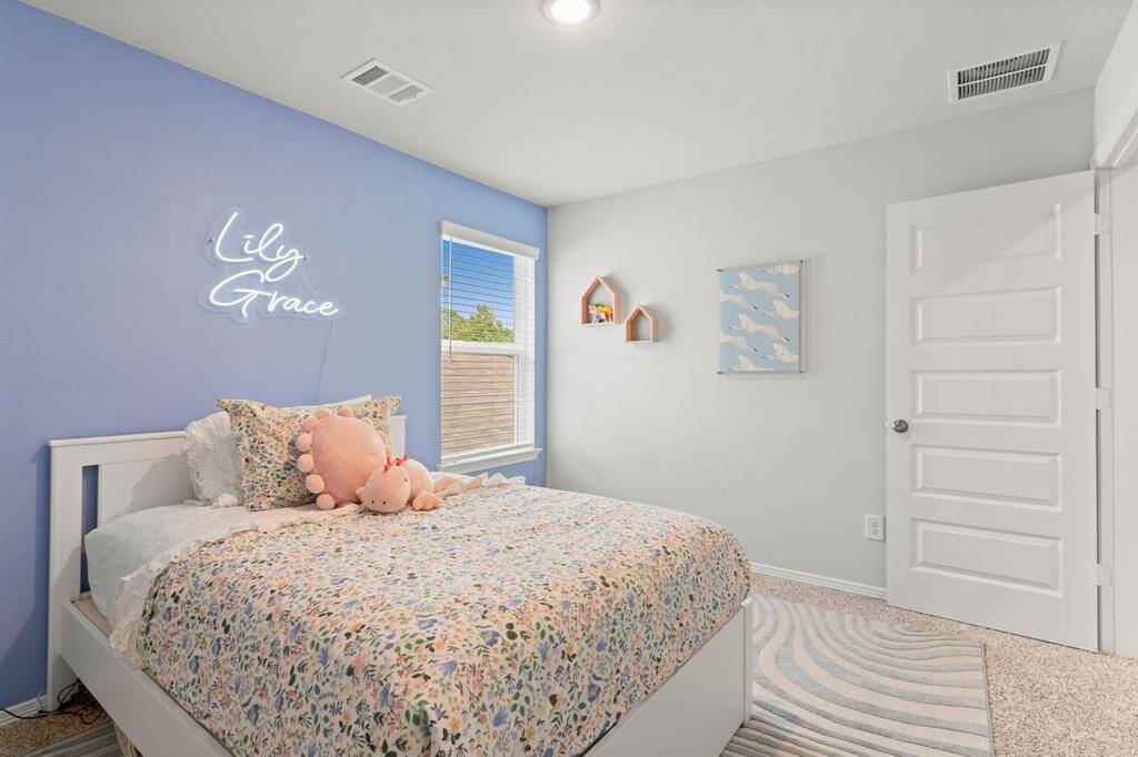 ***PHOTOS OF HOME STAGED IN PREVIOUS LISTING***