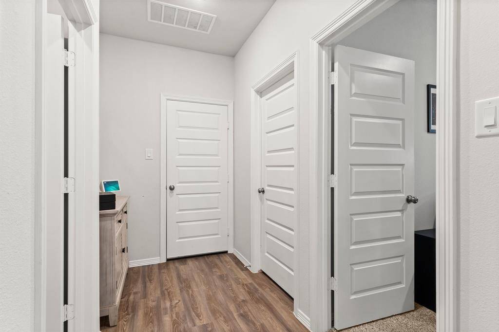 ***PHOTOS OF HOME STAGED IN PREVIOUS LISTING***