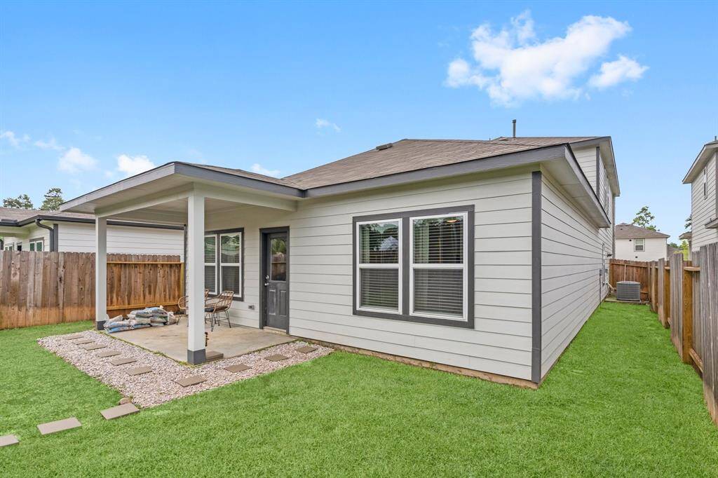 ***PHOTOS OF HOME STAGED IN PREVIOUS LISTING***