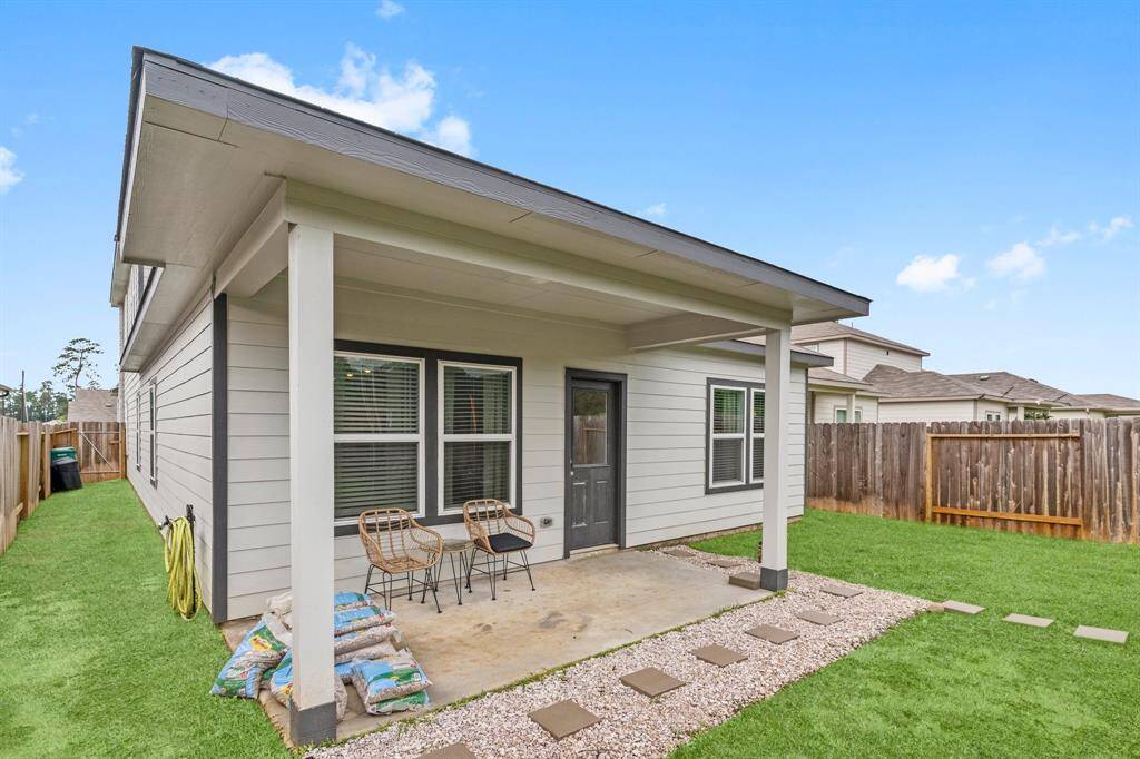 ***PHOTOS OF HOME STAGED IN PREVIOUS LISTING***