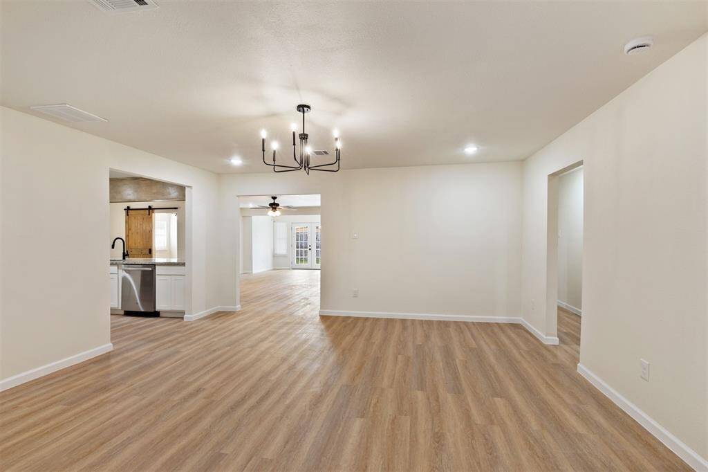 Formal Dining