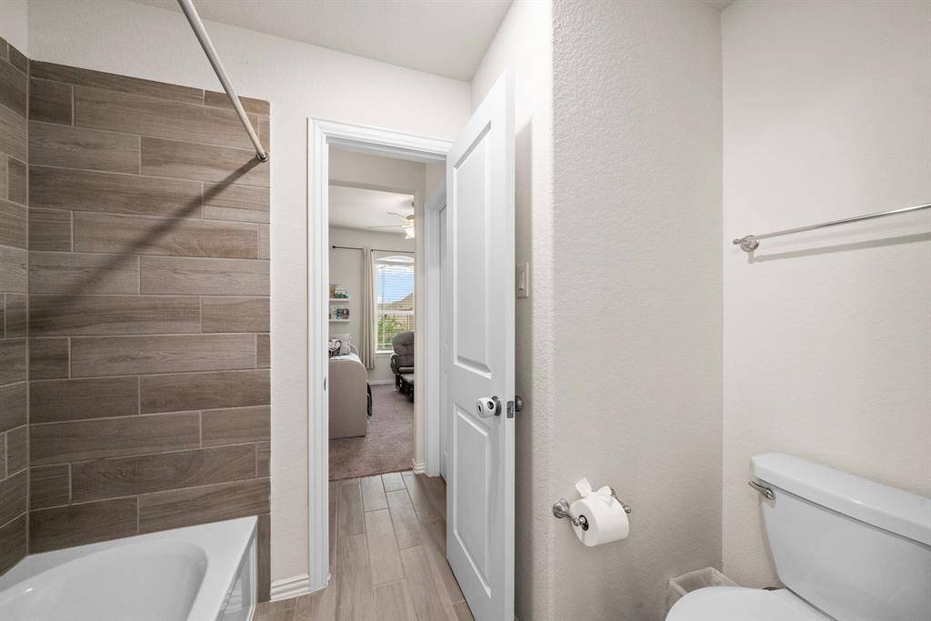 Bathroom 3 located between Bedrooms 3 & 4