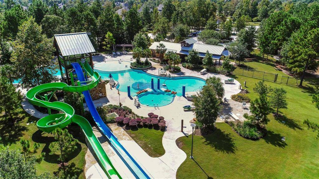 Why travel to a water park when you have one in your neighborhood? Forest Island features a water park and fitness pool for endless summer fun.
