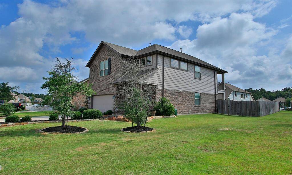 The right side of the home has an open green space. No side neighbors.