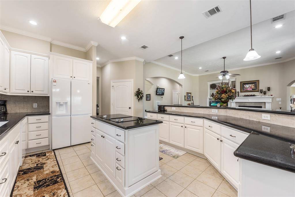 Open Kitchen View 4