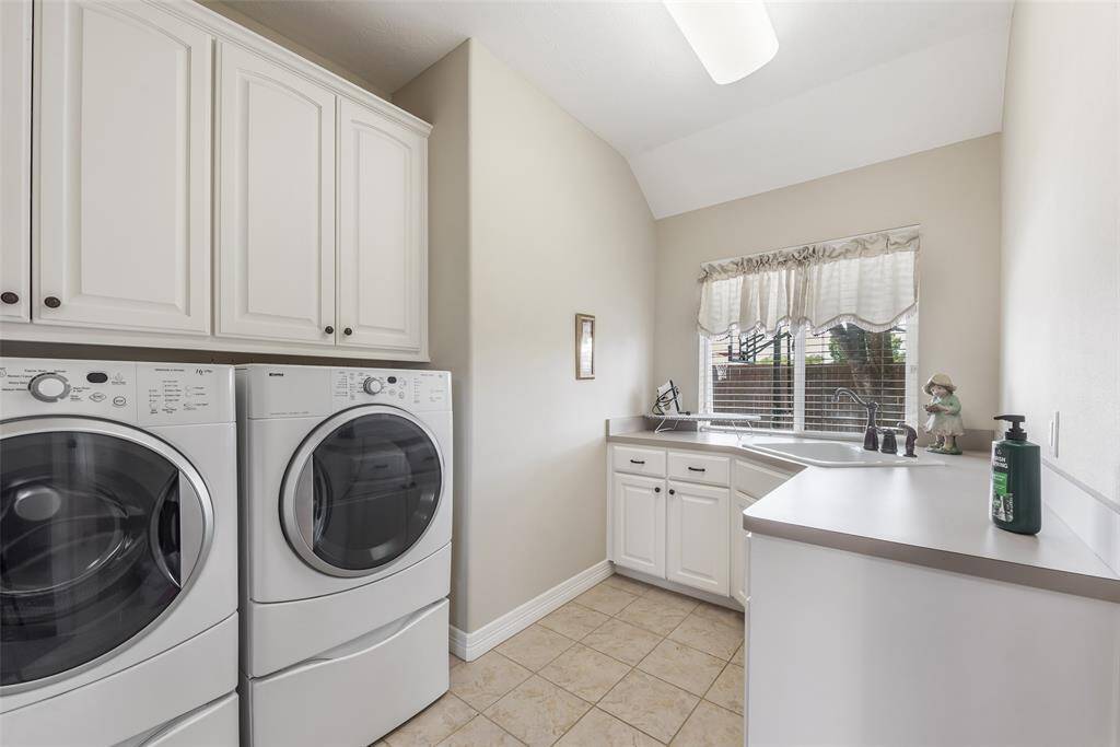 Washer & Dryer