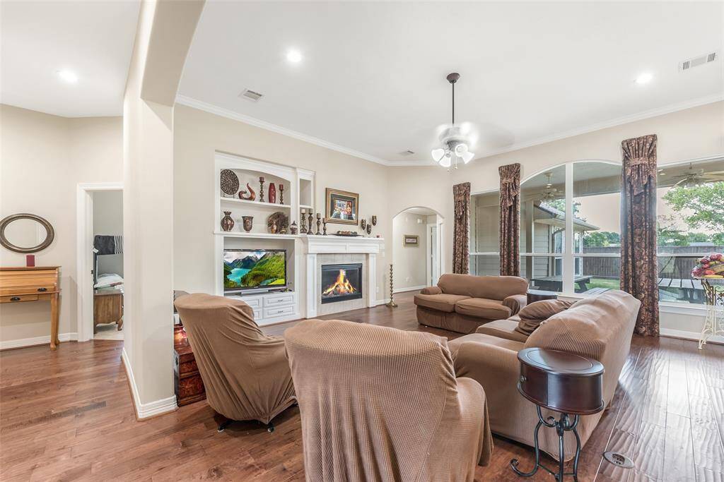 Living Space View 4