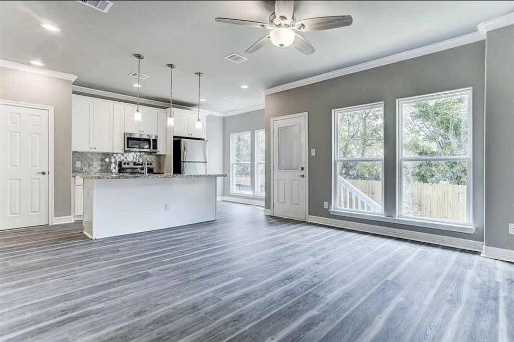spacious living/kitchen combo