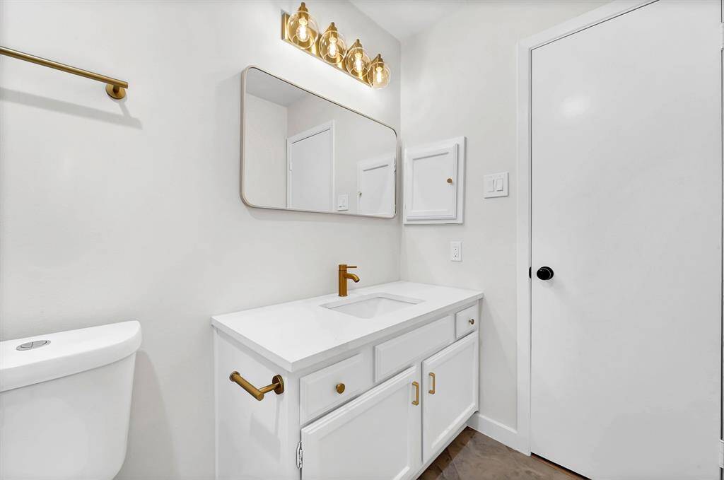 Updated Secondary Bathroom
