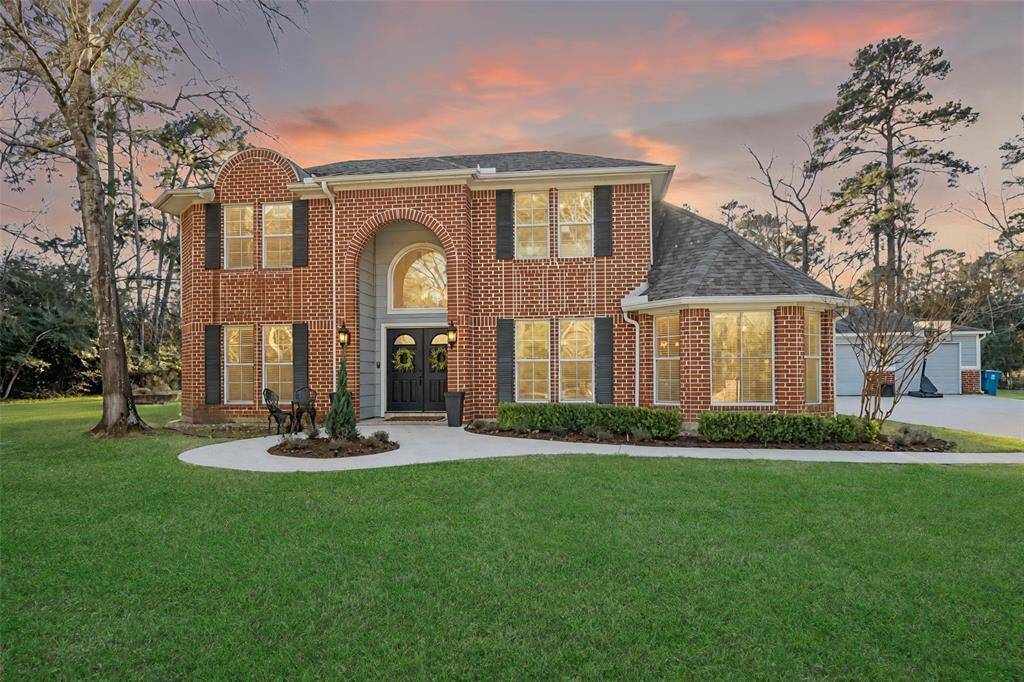 Presenting 33 Lake Forest Drive in Lake Creek Forest.