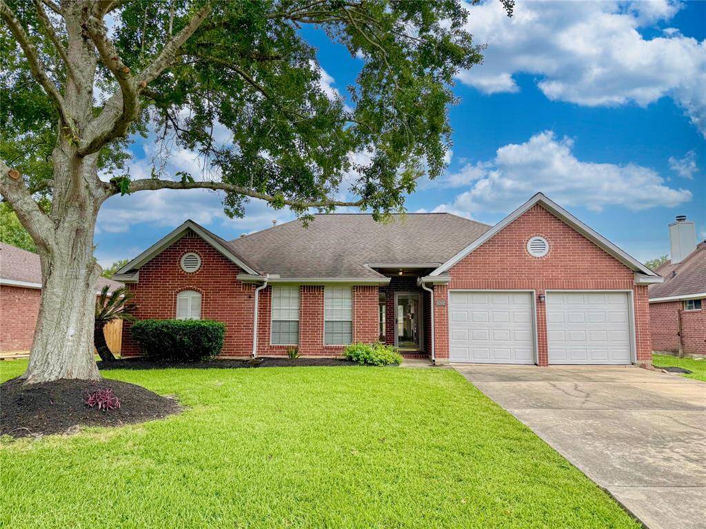 3 bedrooms, 2 baths, 2-car garage on a large lot in Foxwood in Alvin.