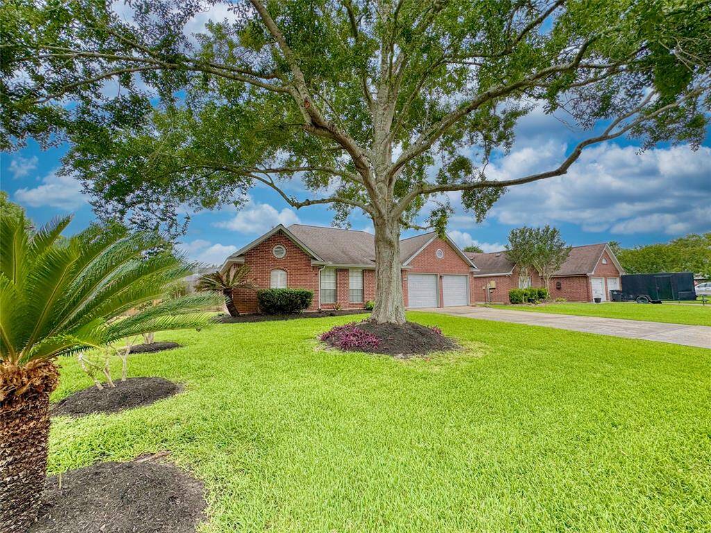 3 bedrooms, 2 baths, 2-car garage on a large lot in Foxwood in Alvin.