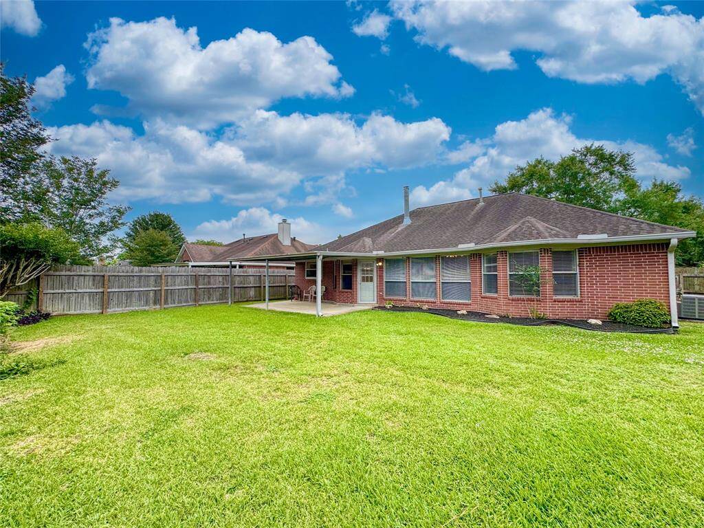 Spacious backyard