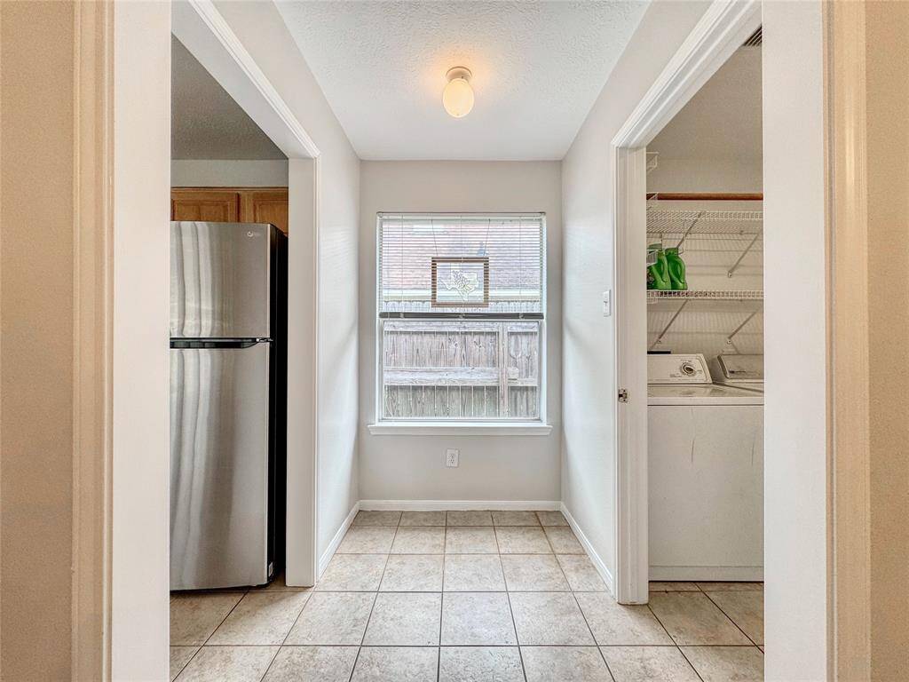 Nook between the kitchen and laundry room