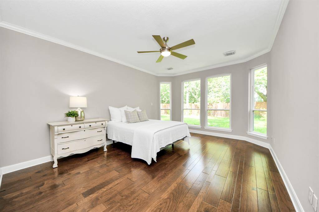 1st floor primary bed