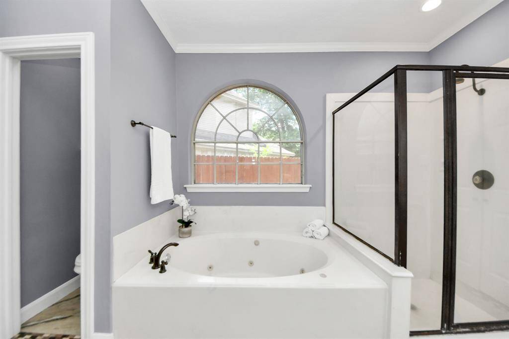 1st floor primary bath