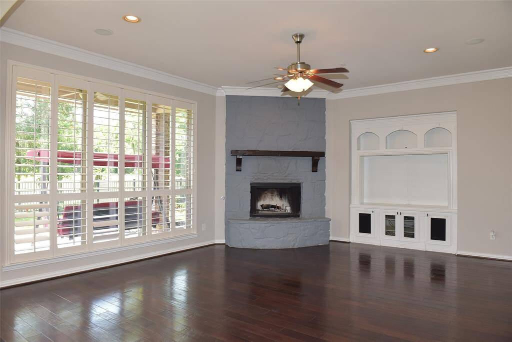 family room with Golf court view