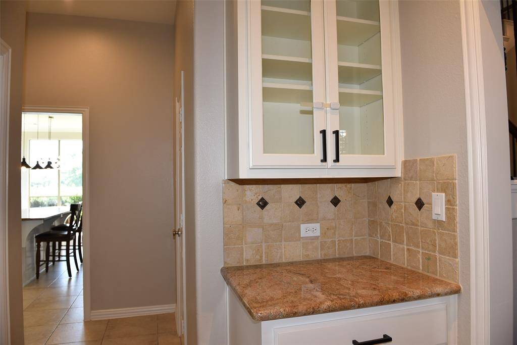 extra cabinet for Chinanext to dinning room and kitchen