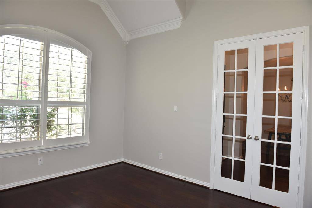 Study /home office with French door