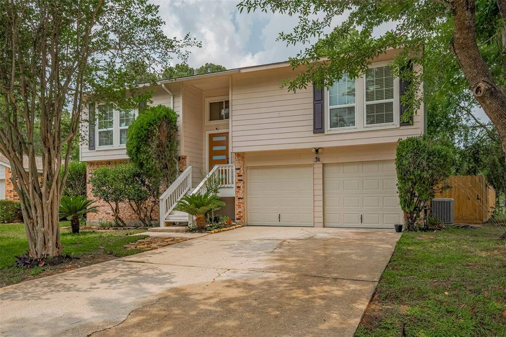 This home shows true pride of ownership. The owners have covered every inch to insure this home is ready for the new family to enjoy.
