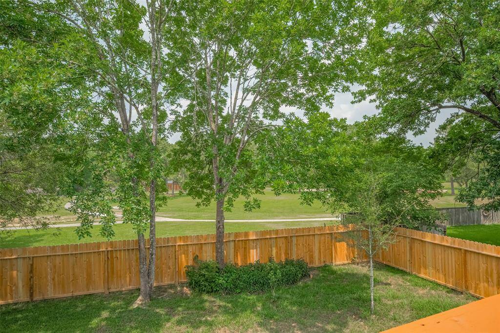 And you can see the park area just behind this house.  So lots of privacy.