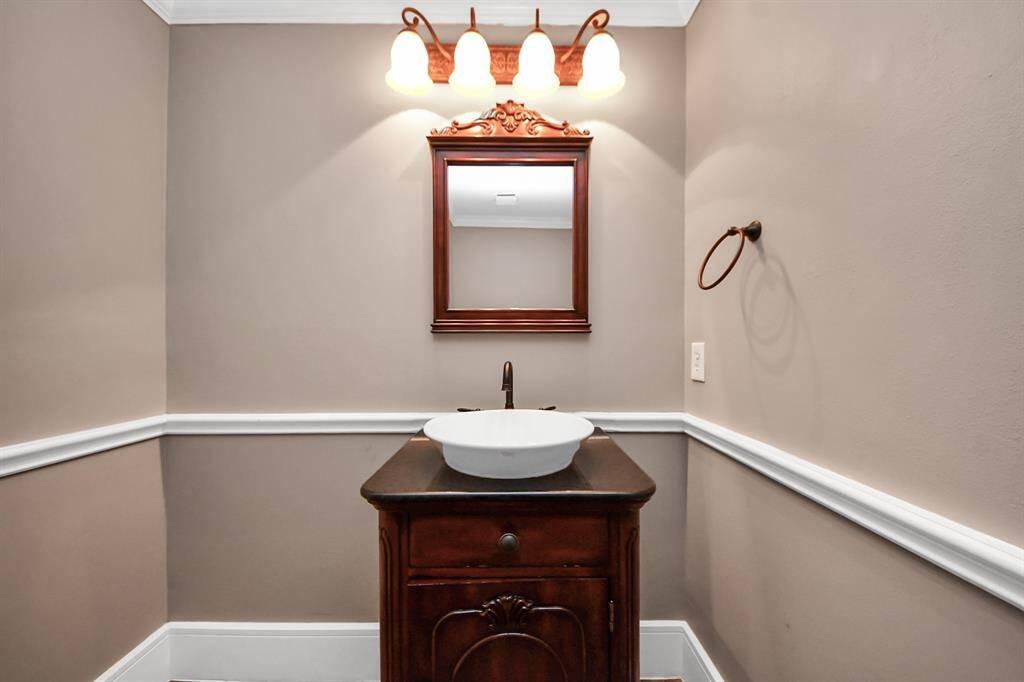 Powder room