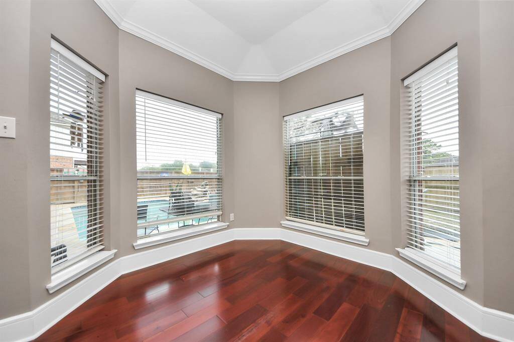 Extra chill space in your master bedroom