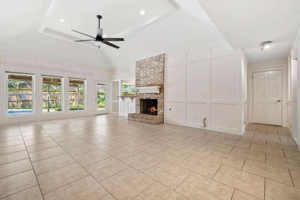 4th view of Family Room